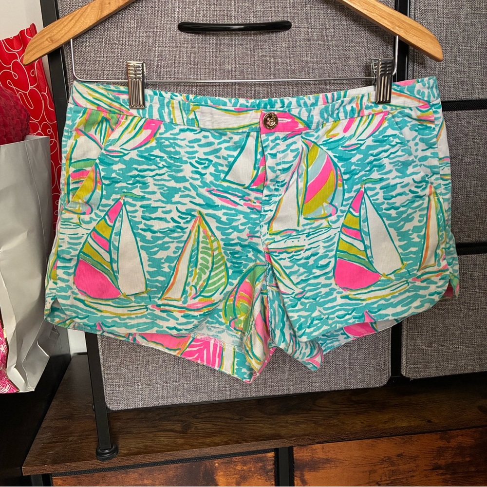 Lilly Pulitzer Vibrant Sailboat Print Women's Shorts